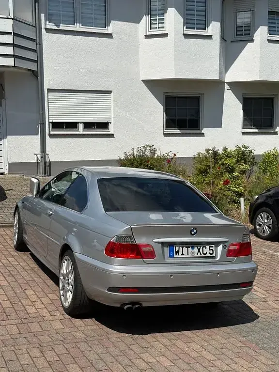 Gebraucht BMW 320 Sport Line 170 PS (125 kW) 2003 Silber Coupé