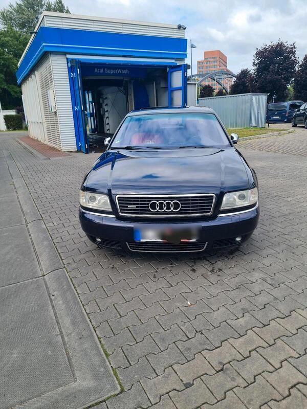 Blau Gebraucht 1996 Audi A8 S-Line Limousine | 6.500 € - Bild 1/4