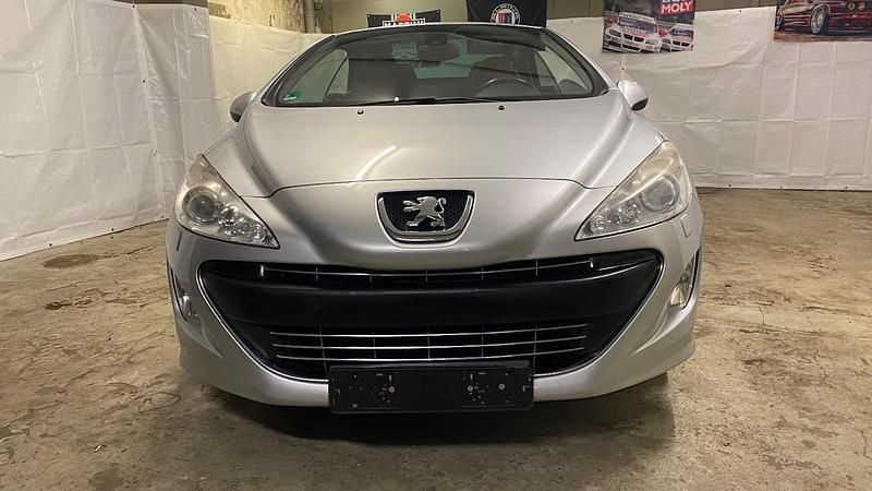 Gebraucht Peugeot 308 CC 140 PS (102 kW) 2009 Silber Cabrio