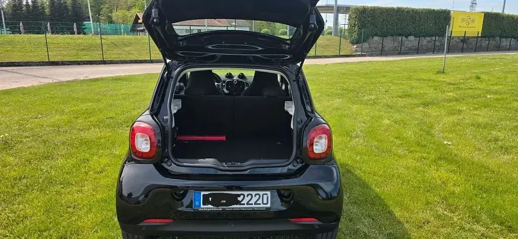 Gebraucht Smart ForFour Passion 90 PS (66 kW) 2016 Schwarz Kleinwagen
