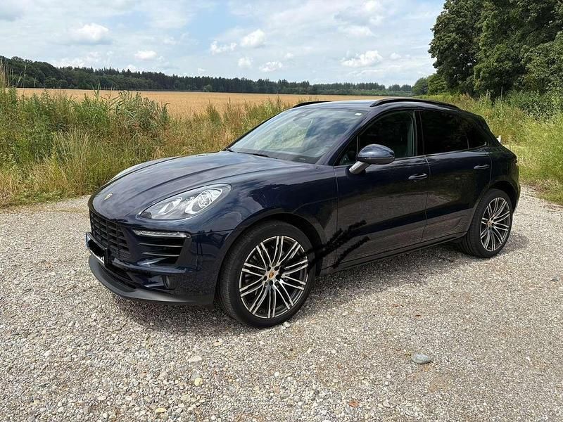 Blau Gebraucht 2018 Porsche Macan S SUV | 42.000 € (Fairer Preis) - Bild 1/4