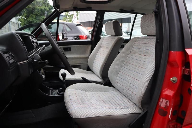 Second-hand VW Jetta 72 CP (52 kW) 1987 Berlinǎ