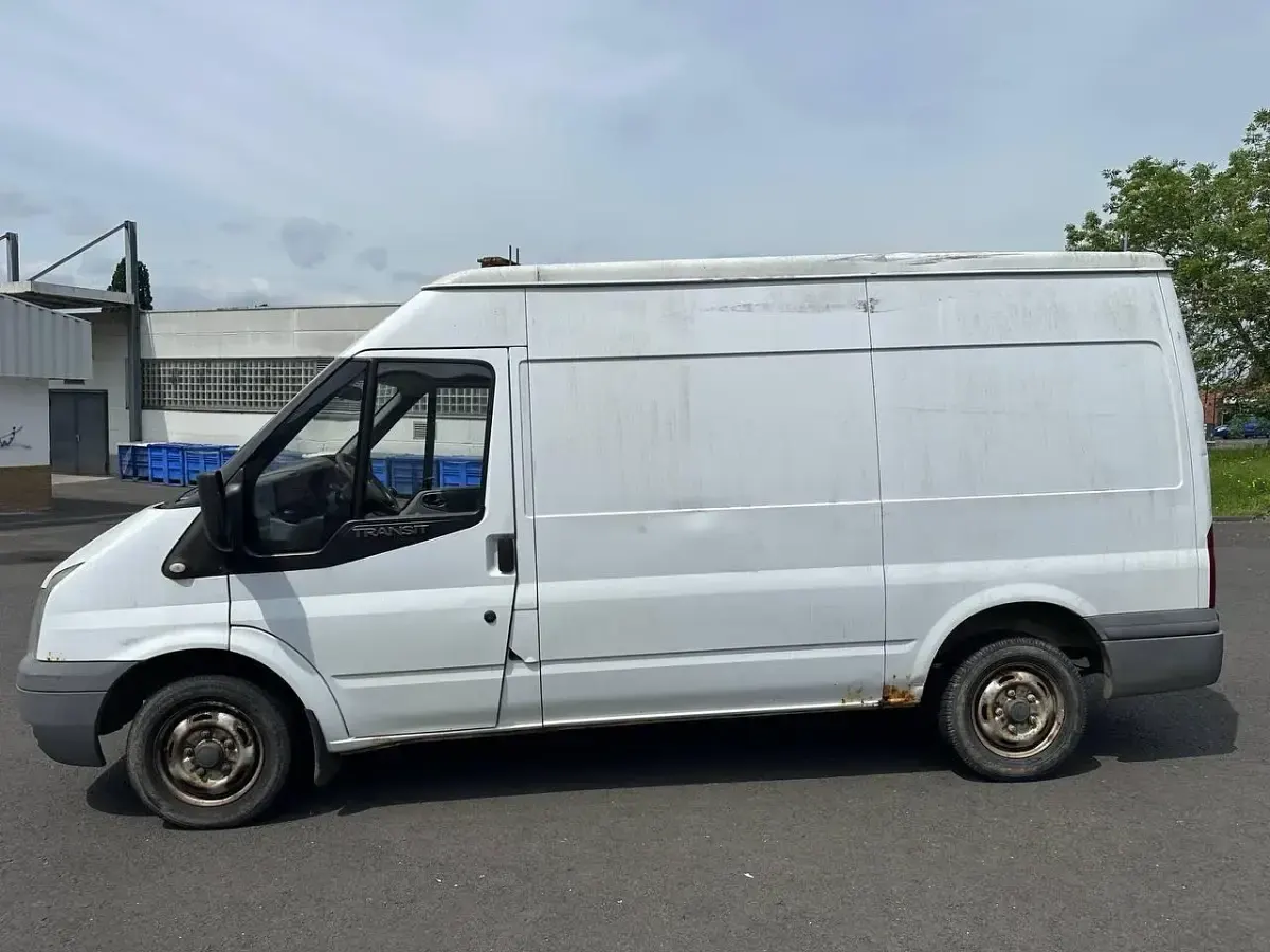 Gebraucht Ford Transit 85 PS (62 kW) 2007 Weiß Pickup