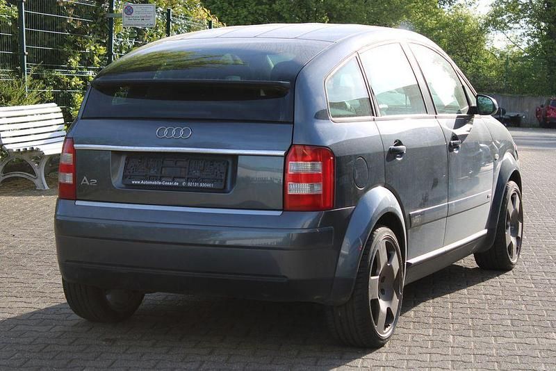 Usata Audi A2 75 CV (55 kW) 2002 Grigio Utilitaria