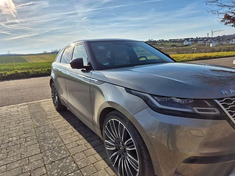 Gold Gebraucht 2018 Land Rover Range Rover Velar HSE SUV | 36.500 € (Guter Preis) - Bild 1/4