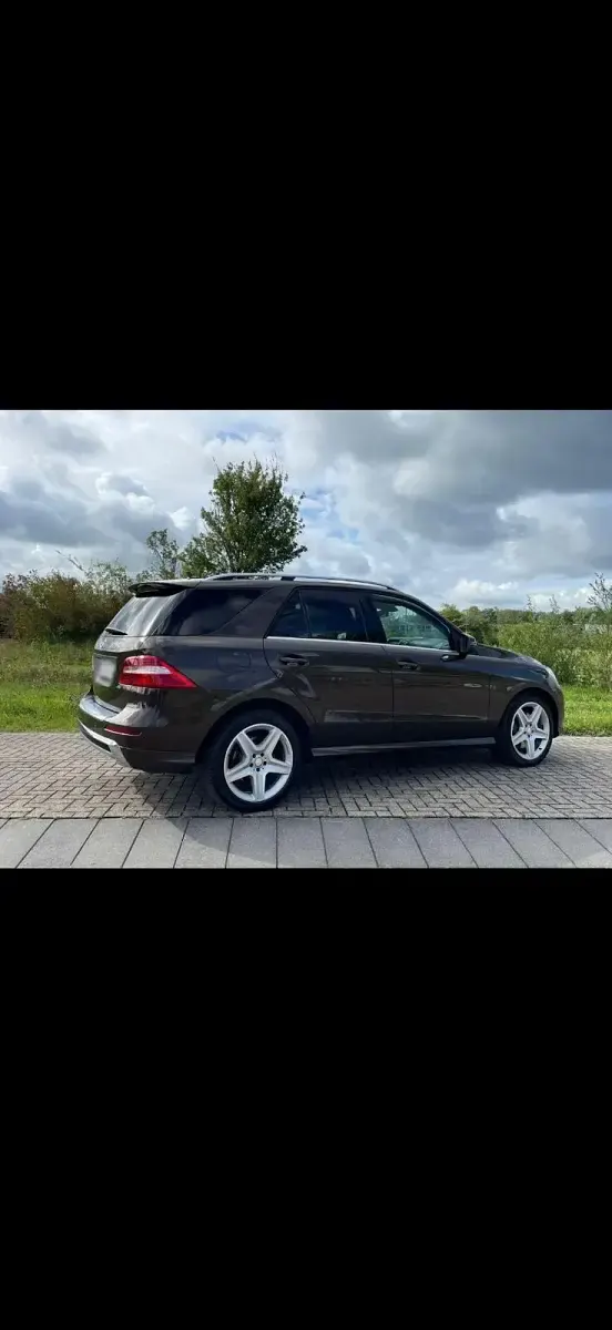 Gebraucht Mercedes ML350 258 PS (189 kW) 2012 Braun SUV