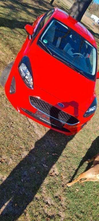 Rot Gebraucht 2021 Ford Fiesta Cool & Connect Kleinwagen | 11.200 € (Superpreis) - Bild 1/4