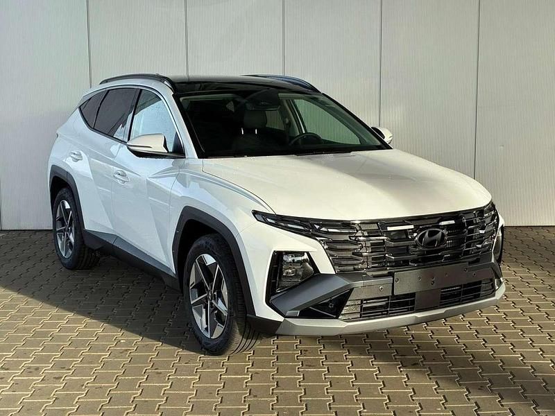 Neu Hyundai Tucson Premium 160 PS (117 kW) 2025 Serenity white SUV