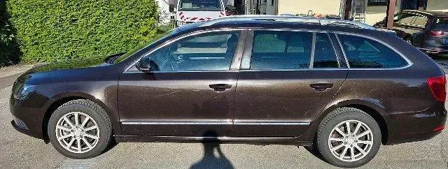 Brugt Skoda Superb 140 HK (102 kW) 2014 Brun Stationcar