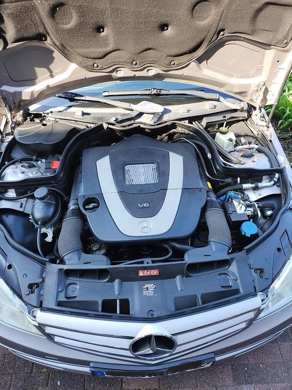 Gebraucht Mercedes C230 Avantgarde 204 PS (150 kW) 2007 Grau Limousine