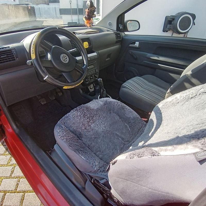 Gebraucht VW Fox 54 PS (39 kW) 2006 Rot Kleinwagen