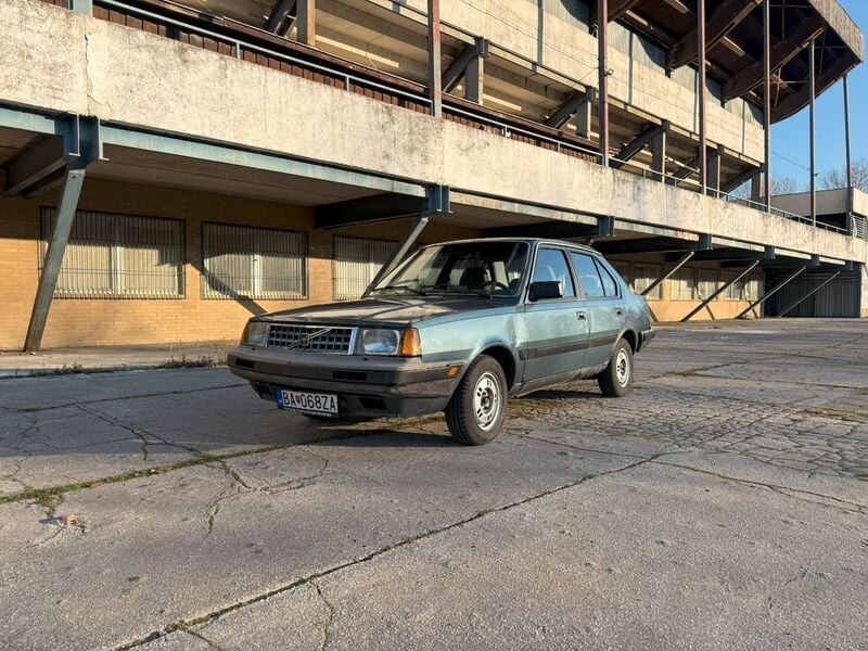 Gebraucht Volvo 360 102 PS (75 kW) 1986 Blau Limousine