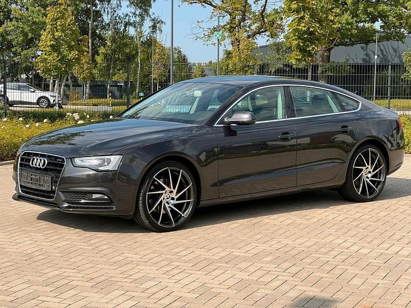 Schwarz Gebraucht 2014 Audi A5 Comfort Coupé | 11.999 € (Guter Preis) - Bild 1/4