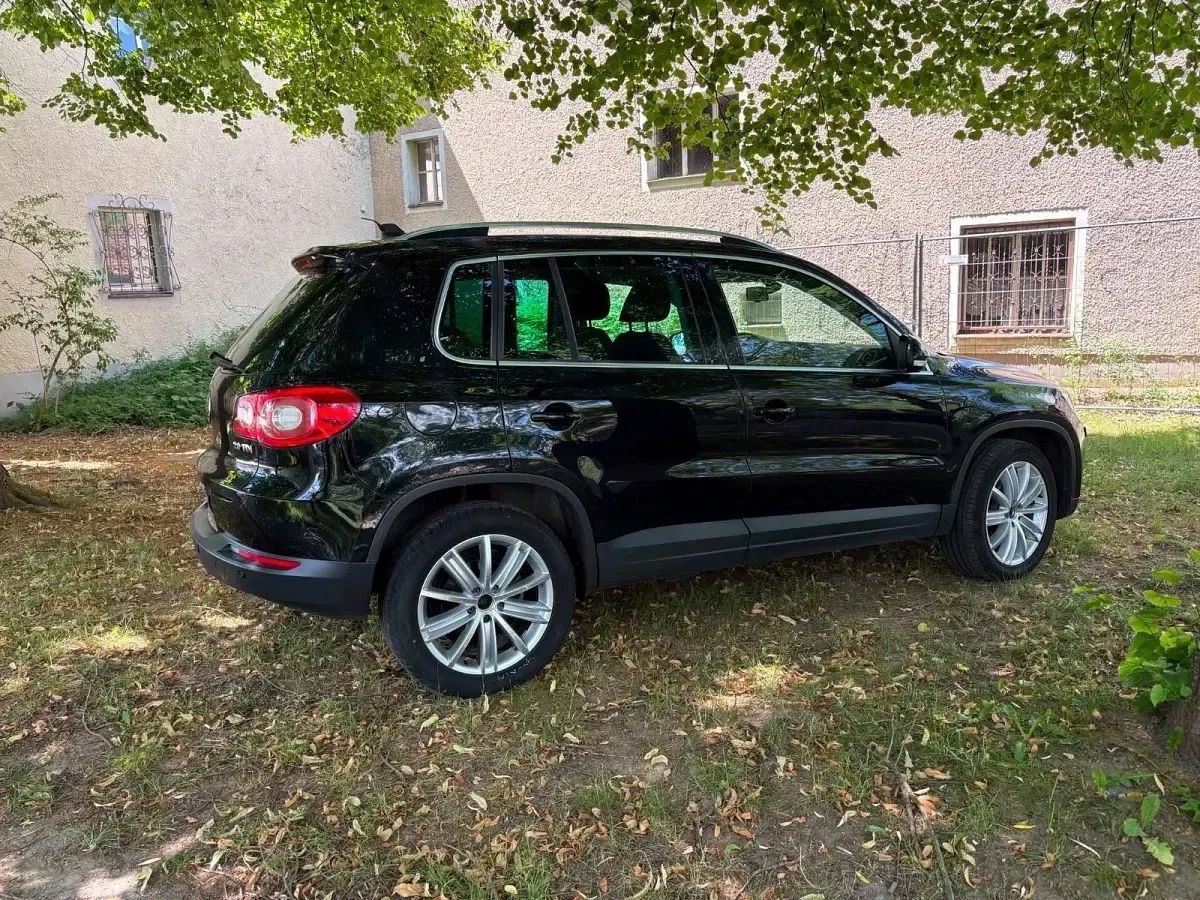 Gebraucht VW Tiguan 140 PS (102 kW) 2009 Schwarz SUV