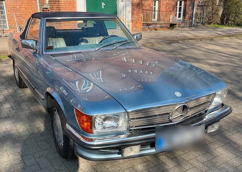 Gebraucht Mercedes 560 231 PS (169 kW) 1985 Blau Cabrio