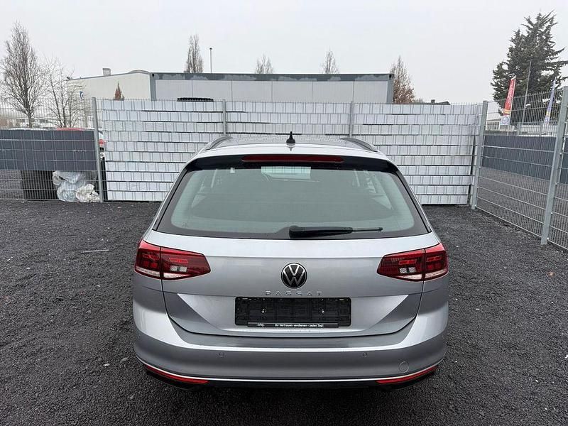 Gebraucht VW Passat Business 150 PS (110 kW) 2021 Silber Limousine