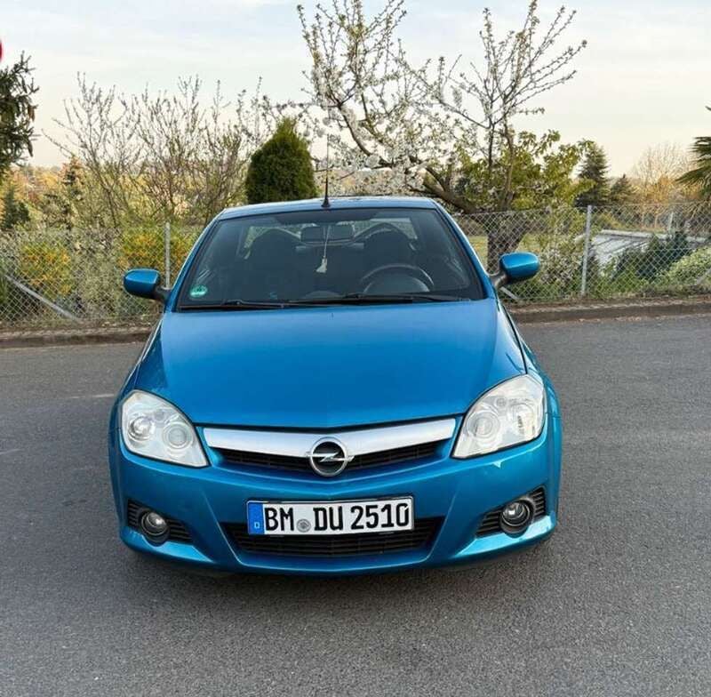 Blau Gebraucht 2004 Opel Tigra Enjoy Cabrio | 3.590 € (Etwas zu teuer) - Bild 1/4