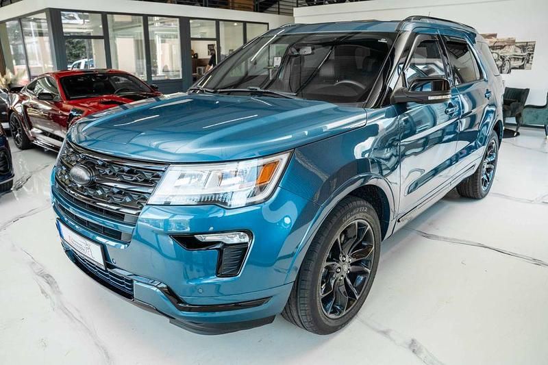 Blau Gebraucht 2018 Ford Explorer XLT SUV | 30.999 € (Fairer Preis) - Bild 1/4