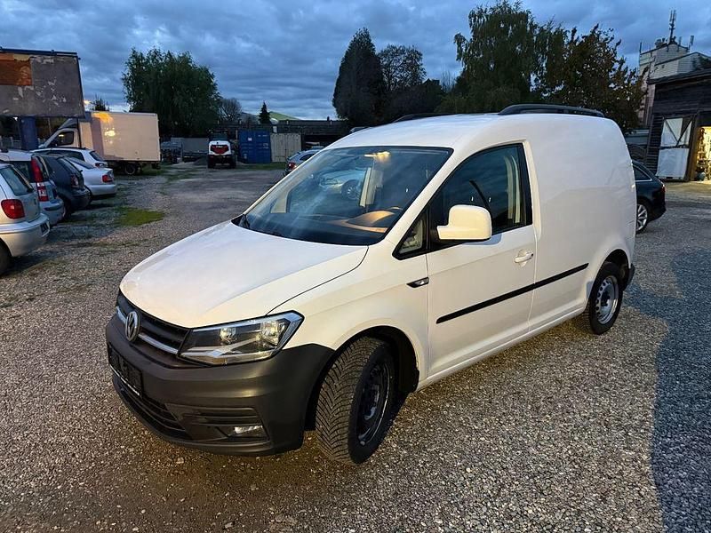 Gebraucht VW Caddy Trendline 102 PS (75 kW) 2016 Weiß Van / Kleinbus