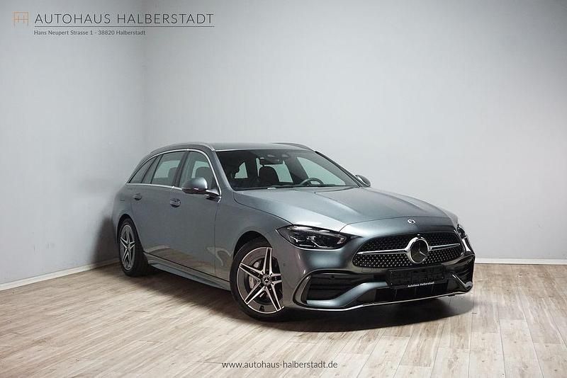 Grau Gebraucht 2024 Mercedes C300 Advanced Kombi | 42.990 € (Fairer Preis) - Bild 1/3
