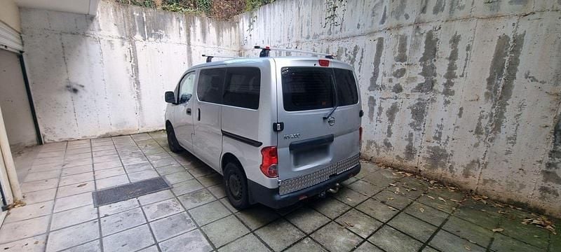 Gebraucht Nissan NV200 110 PS (80 kW) 2010 Silber Van / Kleinbus