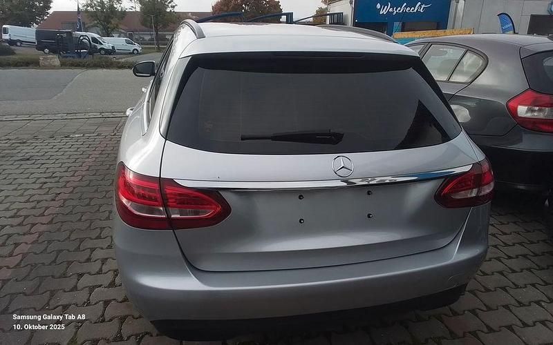 Gebraucht Mercedes C220 170 PS (125 kW) 2015 Silber Kombi