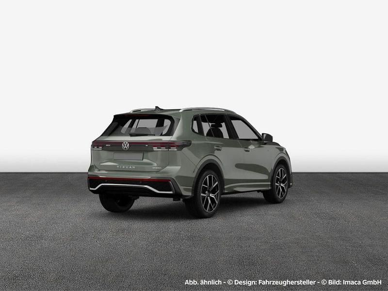Neu VW Tiguan S 150 PS (110 kW) 2025 Grün SUV