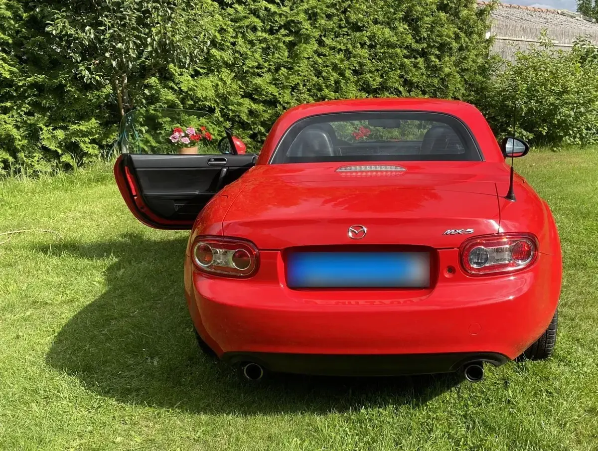 Gebraucht Mazda MX5 126 PS (92 kW) 2010 Rot Cabrio