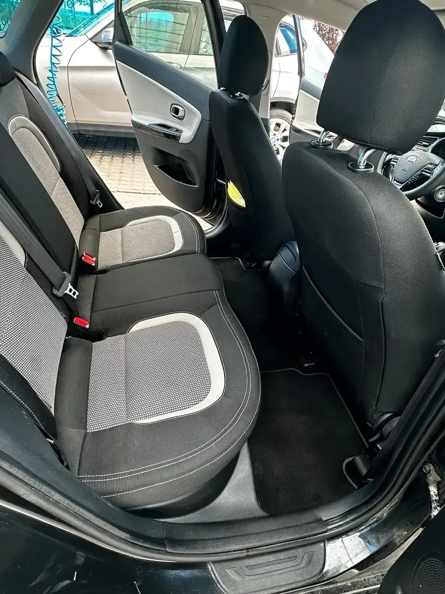 Gebraucht Kia Ceed 160 PS (117 kW) 2014 Schwarz Kleinwagen
