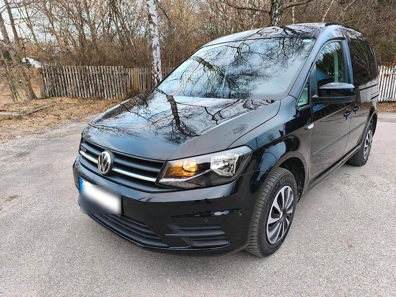 Gebraucht VW Caddy Trendline 110 PS (80 kW) 2018 Schwarz Van / Kleinbus