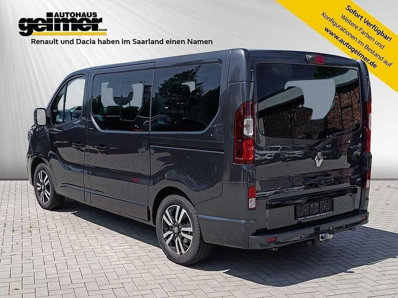 Gebraucht Renault Trafic 150 PS (110 kW) 2024 Grau Van / Kleinbus