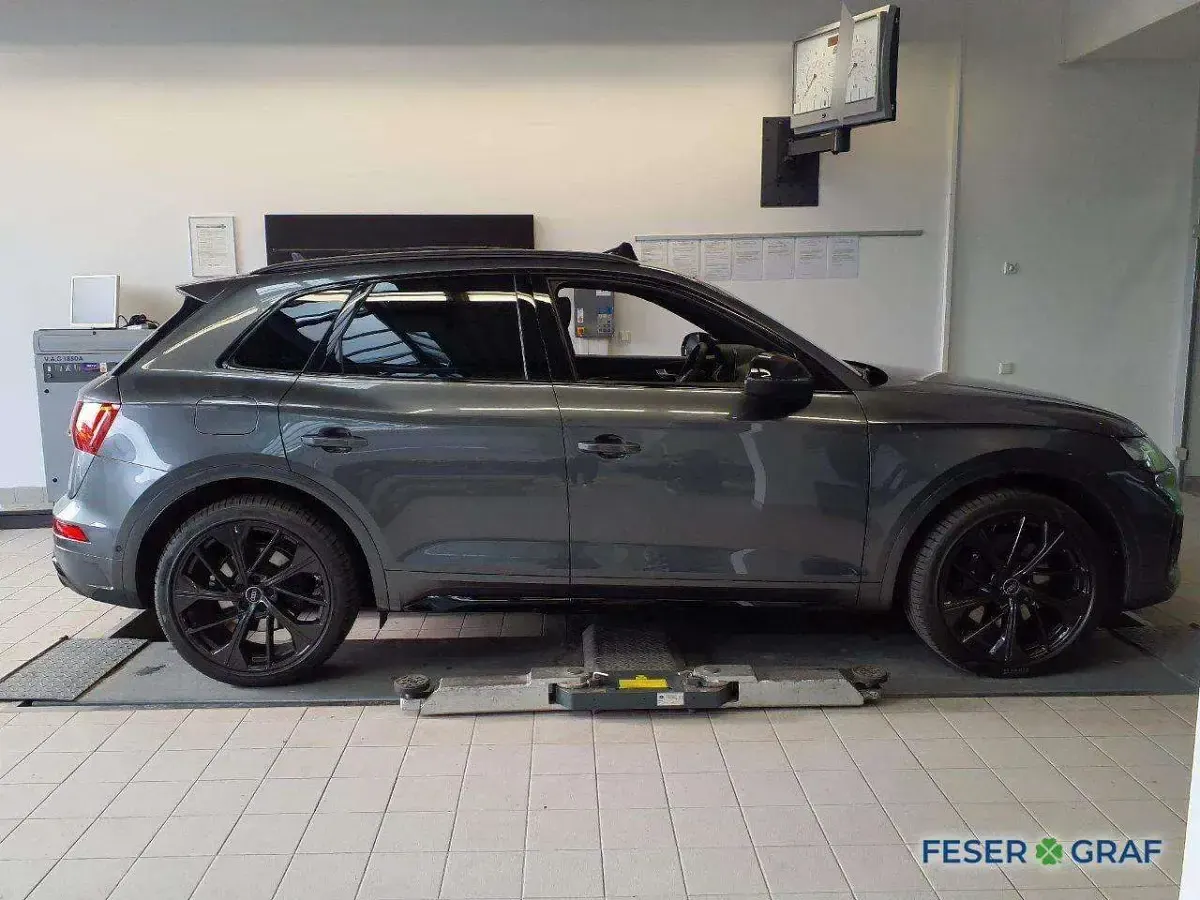 Gebraucht Audi SQ5 Design 341 PS (250 kW) 2025 Daytonagrau perleffekt SUV
