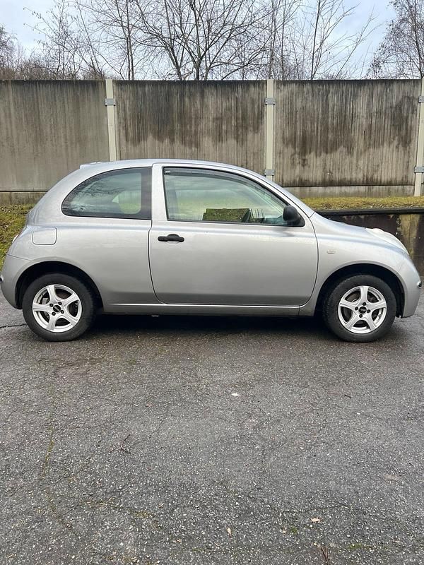 Gebraucht Nissan Micra 65 PS (47 kW) 2007 Silber Kleinwagen