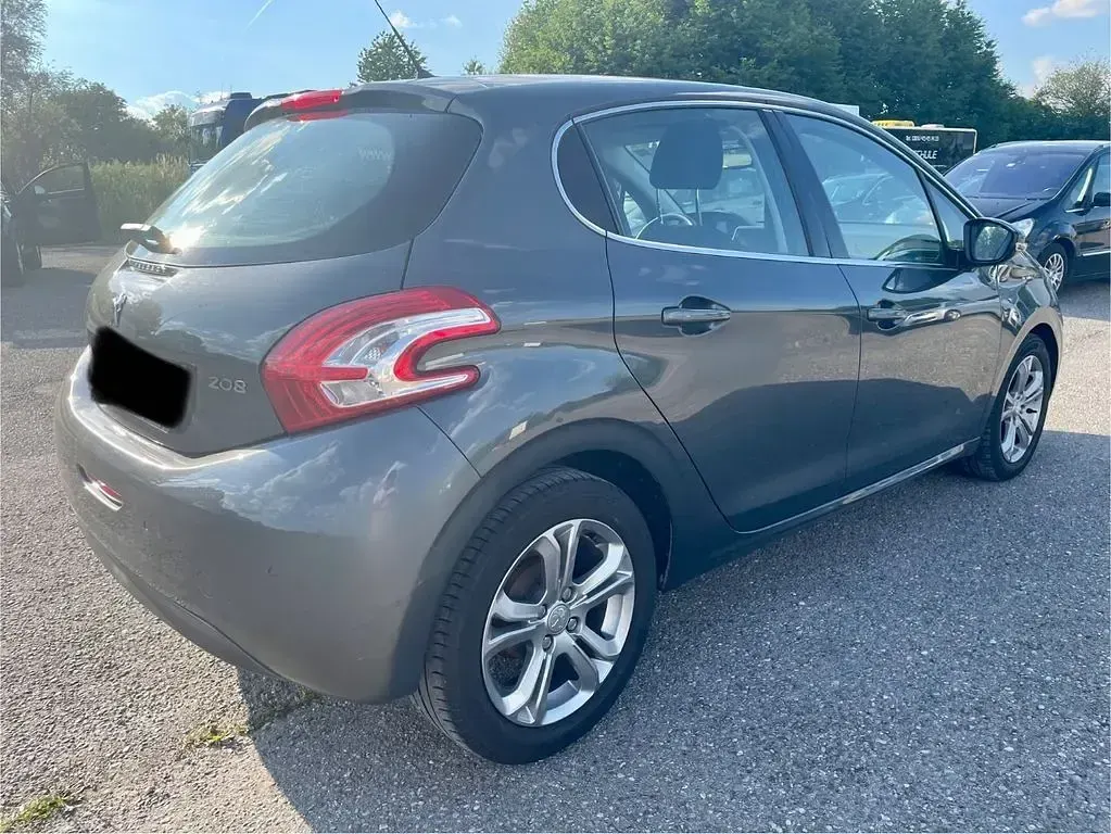 Gebraucht Peugeot 208 Active 82 PS (60 kW) 2014 Grau Kleinwagen