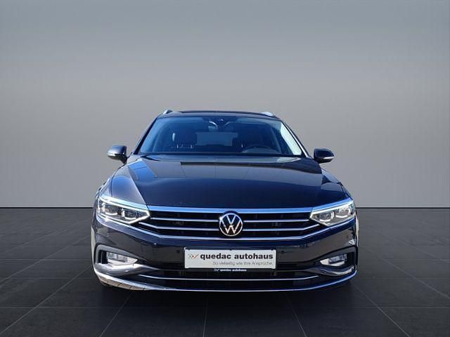 Gebraucht VW Passat 150 PS (110 kW) 2022 Grau (metallic) Kombi