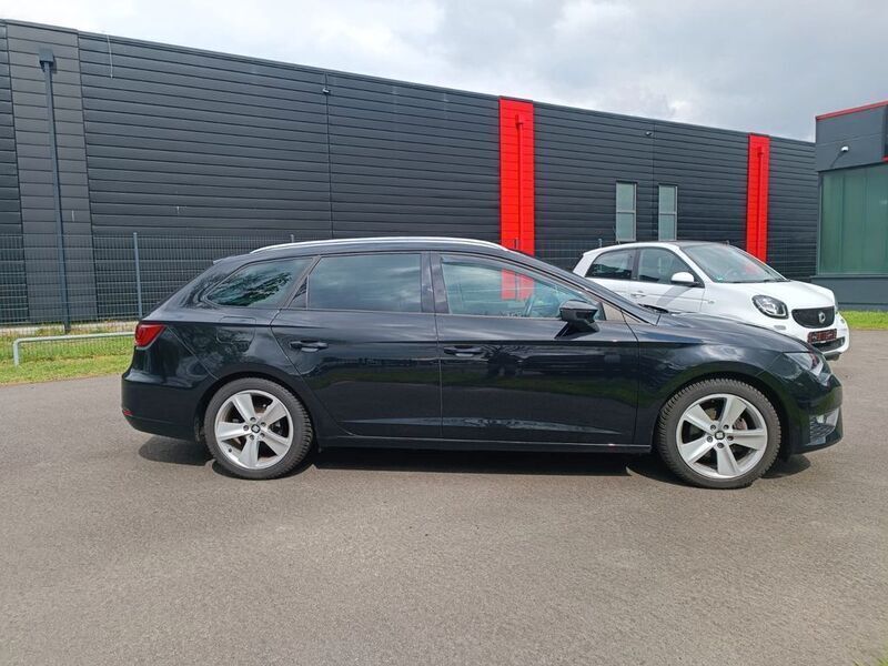 Schwarz Gebraucht 2015 Seat Leon ST FR Kombi | 10.800 € (Guter Preis) - Bild 1/4