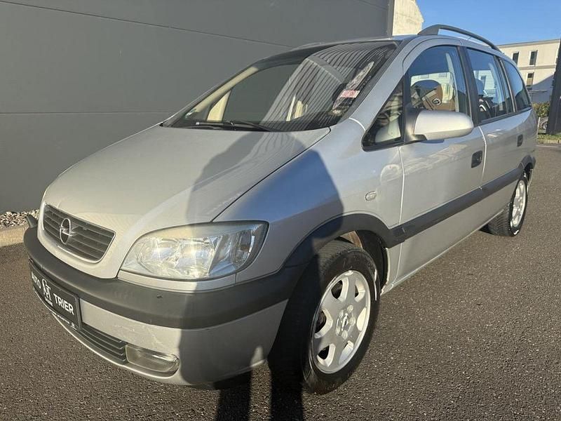 Gebraucht Opel Zafira Elegance 125 PS (91 kW) 2003 Silber Van / Kleinbus