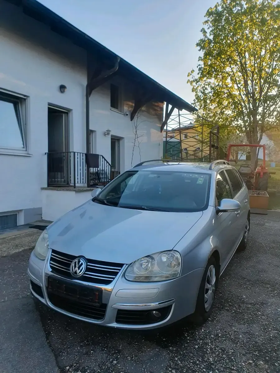 Gebraucht VW Golf V 105 PS (77 kW) 2008 Silber Kombi