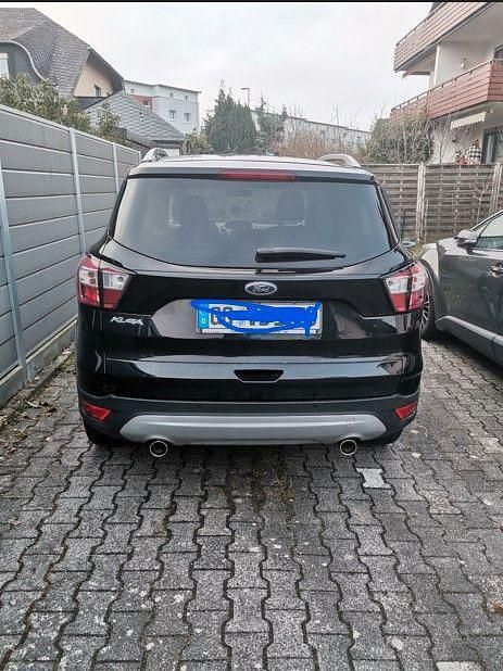 Gebraucht Ford Kuga ST-Line 150 PS (110 kW) 2019 Schwarz SUV