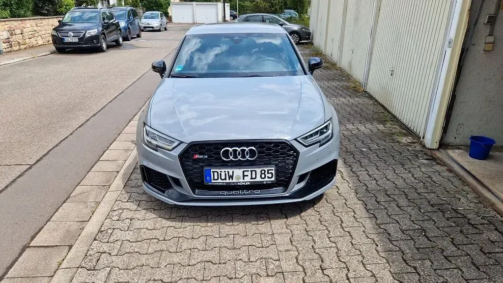 Gebraucht Audi RS3 Sport 400 PS (294 kW) 2018 Grau Limousine