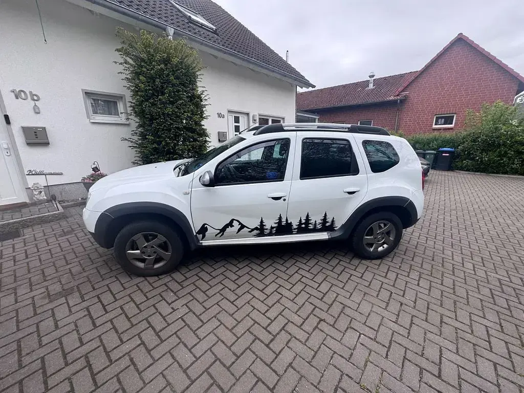Gebraucht Dacia Duster Lauréate 105 PS (77 kW) 2012 Weiß SUV