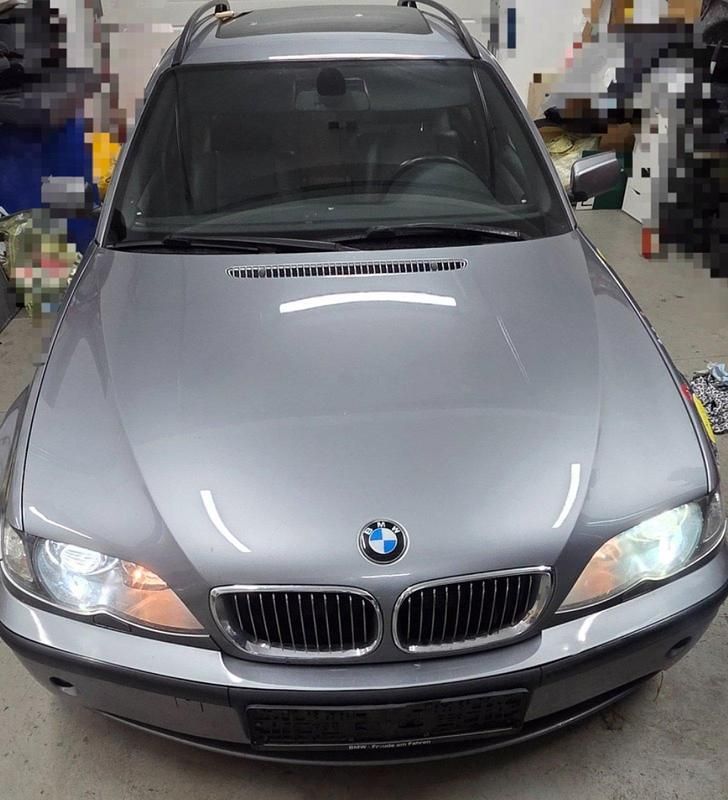 Silber Gebraucht 2004 BMW 320 Kombi | 1.000 € (Superpreis) - Bild 1/4