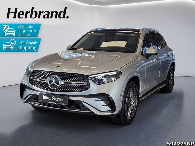 Metalliclack hightechsilber Gebraucht 2025 Mercedes GLC300e AMG SUV | 62.990 € (Fairer Preis) - Bild 1/4