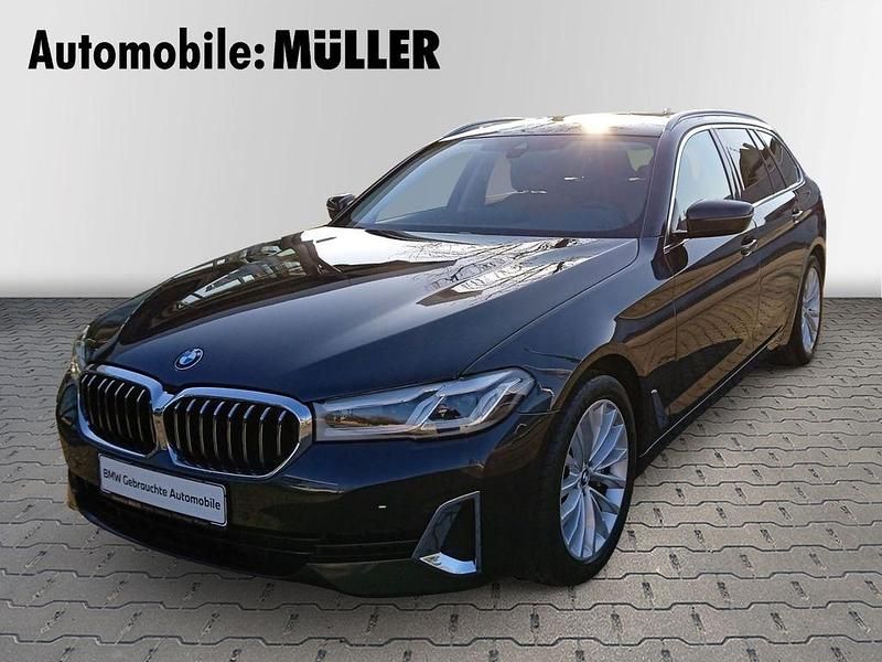 Gebraucht BMW 530 Luxury Line 245 PS (180 kW) 2023 Sophistograu brillanteffekt me Kombi
