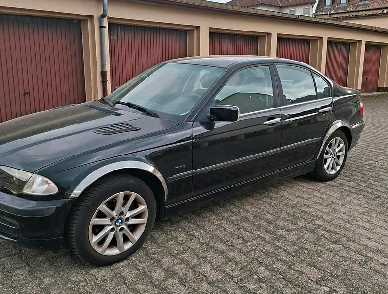 Usado BMW 316 105 HP (77 kW) 2000 Preto Sedan
