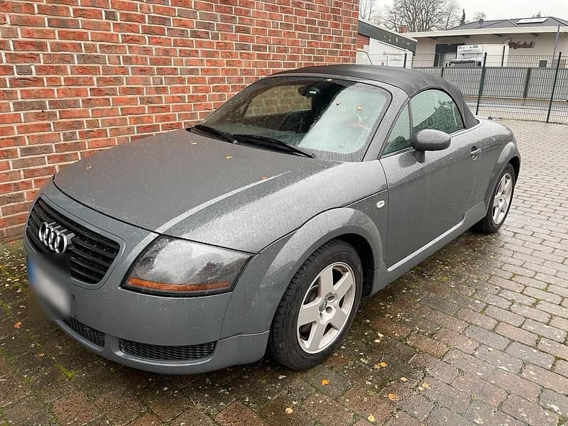 Grau Gebraucht 2002 Audi TT Roadster Cabrio | 3.950 € (Fairer Preis) - Bild 1/4