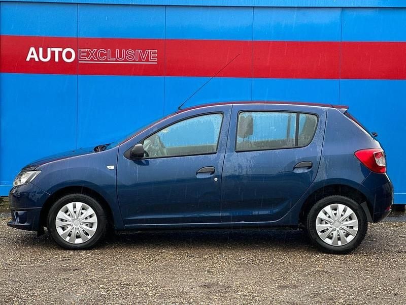 Gebraucht Dacia Sandero Ambiance 75 PS (55 kW) 2016 Blau Limousine