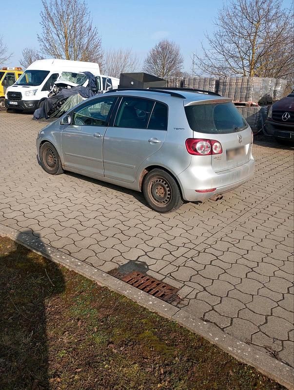 Gebraucht VW Golf VI 140 PS (102 kW) 2011 Silber Kleinwagen