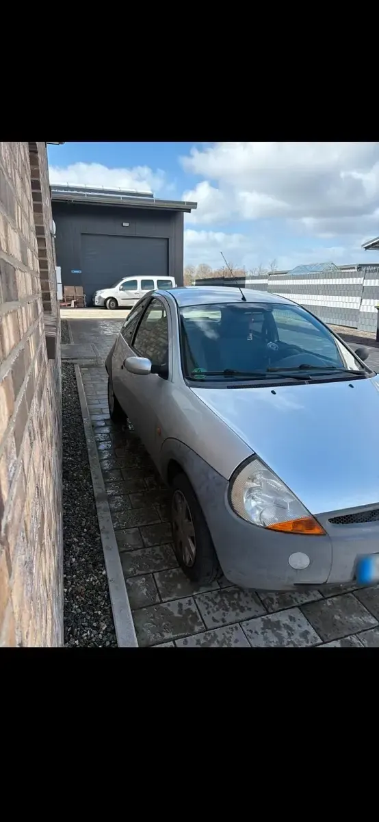Gebraucht Ford Ka 70 PS (51 kW) 2005 Silber Kleinwagen
