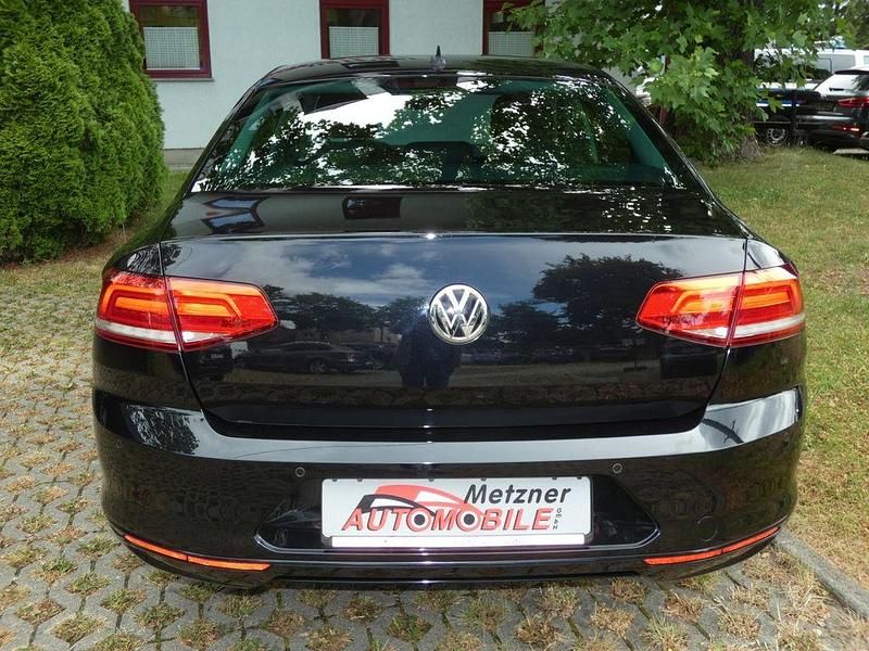 Gebraucht VW Passat 150 PS (110 kW) 2015 Schwarz Limousine